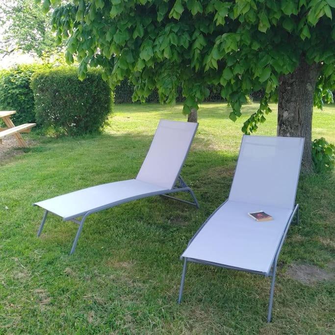 Grande Maison De Plain Pied Avec Jardin Arbore. Champignelles Екстер'єр фото